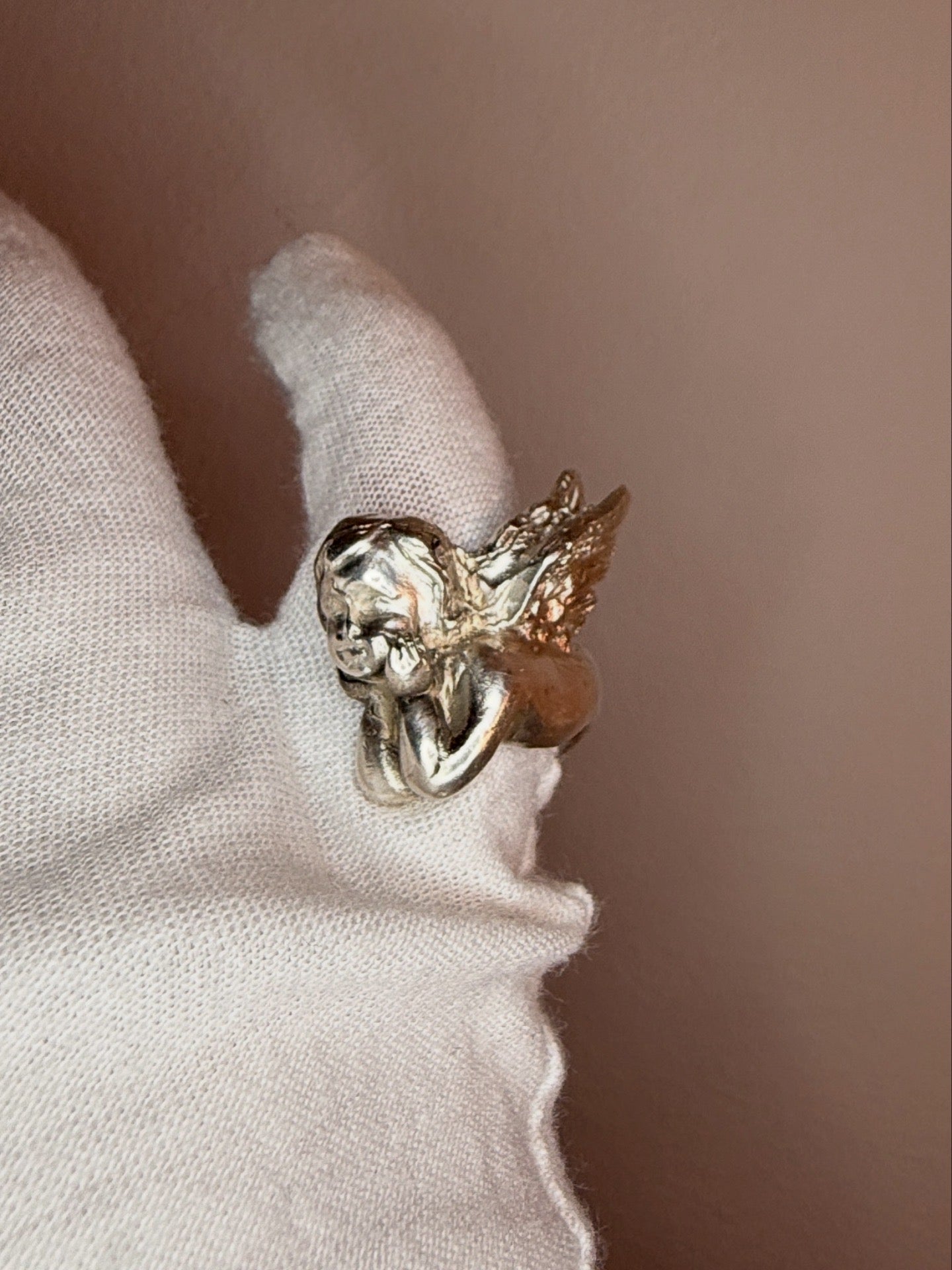 Cherub finger cuff half ring